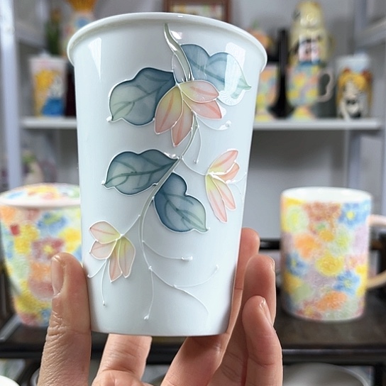 手绘高温釉下彩陶瓷