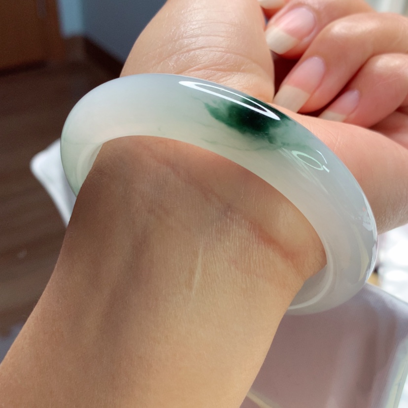 【闪购商品】翡翠手镯未镶嵌天然翡翠手镯