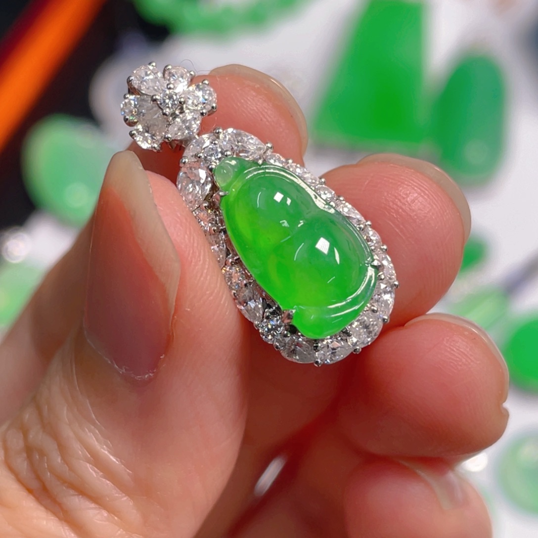 翡翠18K金镶嵌吊坠(不含链)