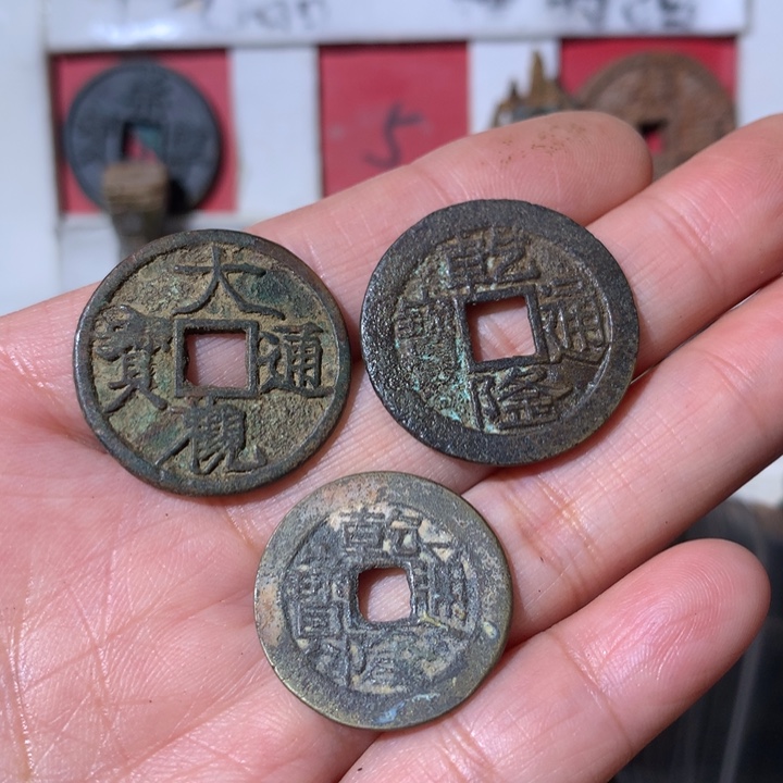 机***师铜现代工艺品 现代工艺品