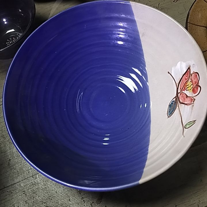 盘瓷片陶瓷杯盘壶碗都有