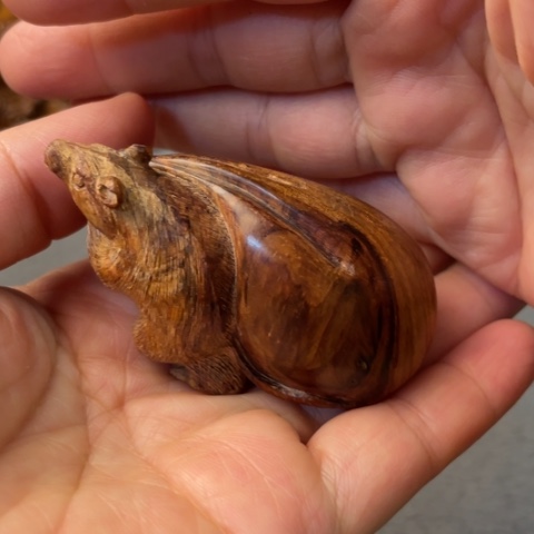 【闪购商品】黄花梨/降香黄檀把件………………