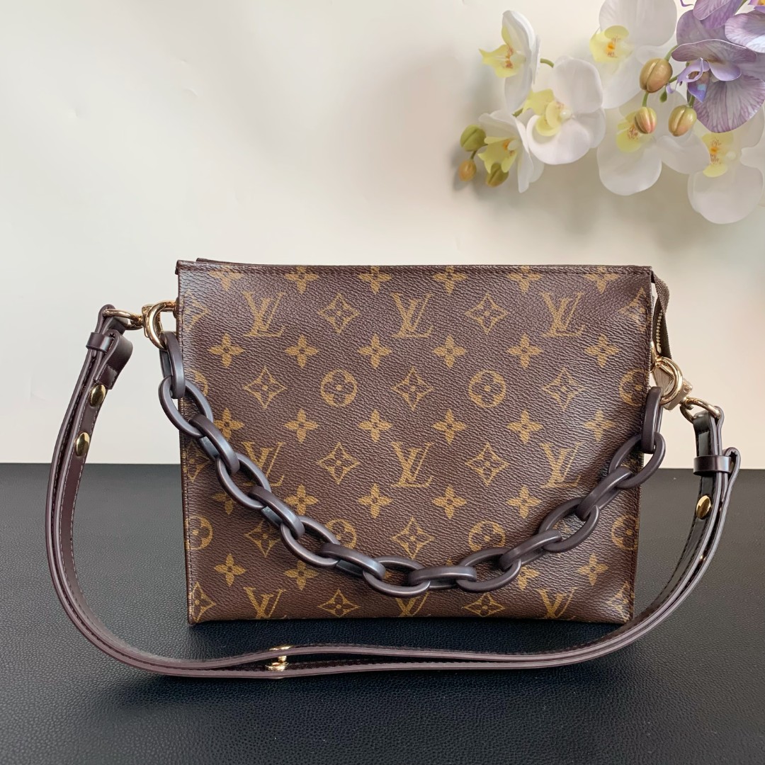 95新 LouisVuitton/路易威登 lv 洗漱26在售