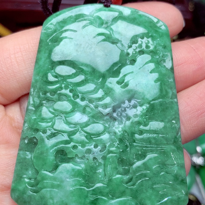 翡翠吊坠(不含链)未镶嵌