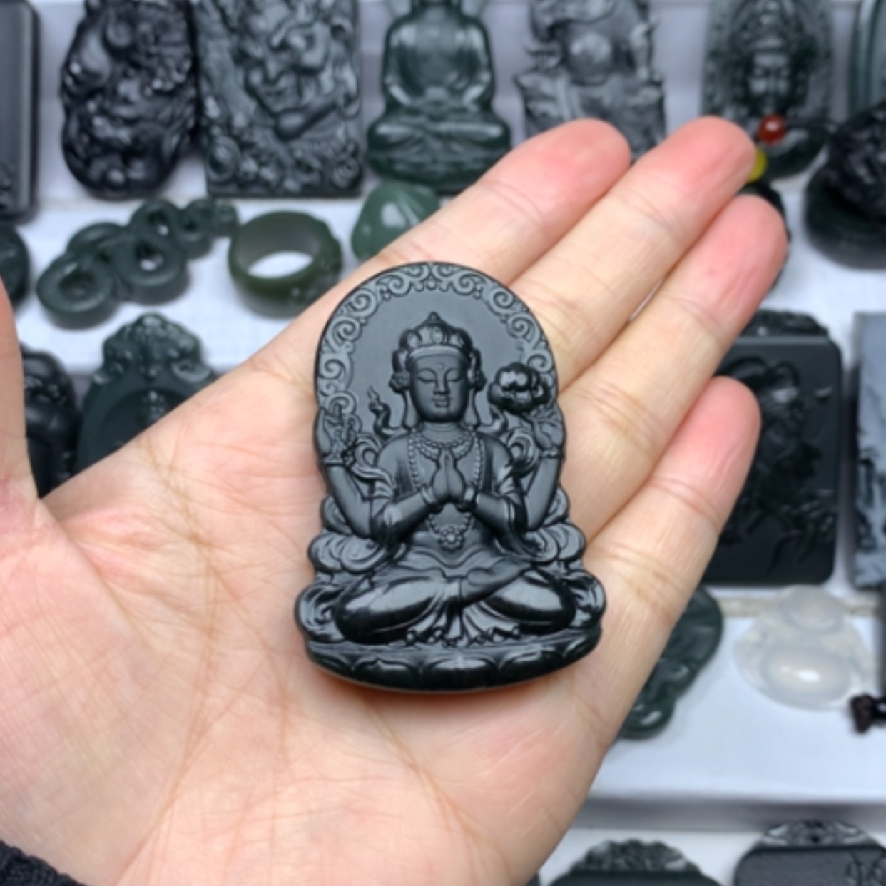 【闪购商品】和田玉颈饰未镶嵌请****？双面雕刻