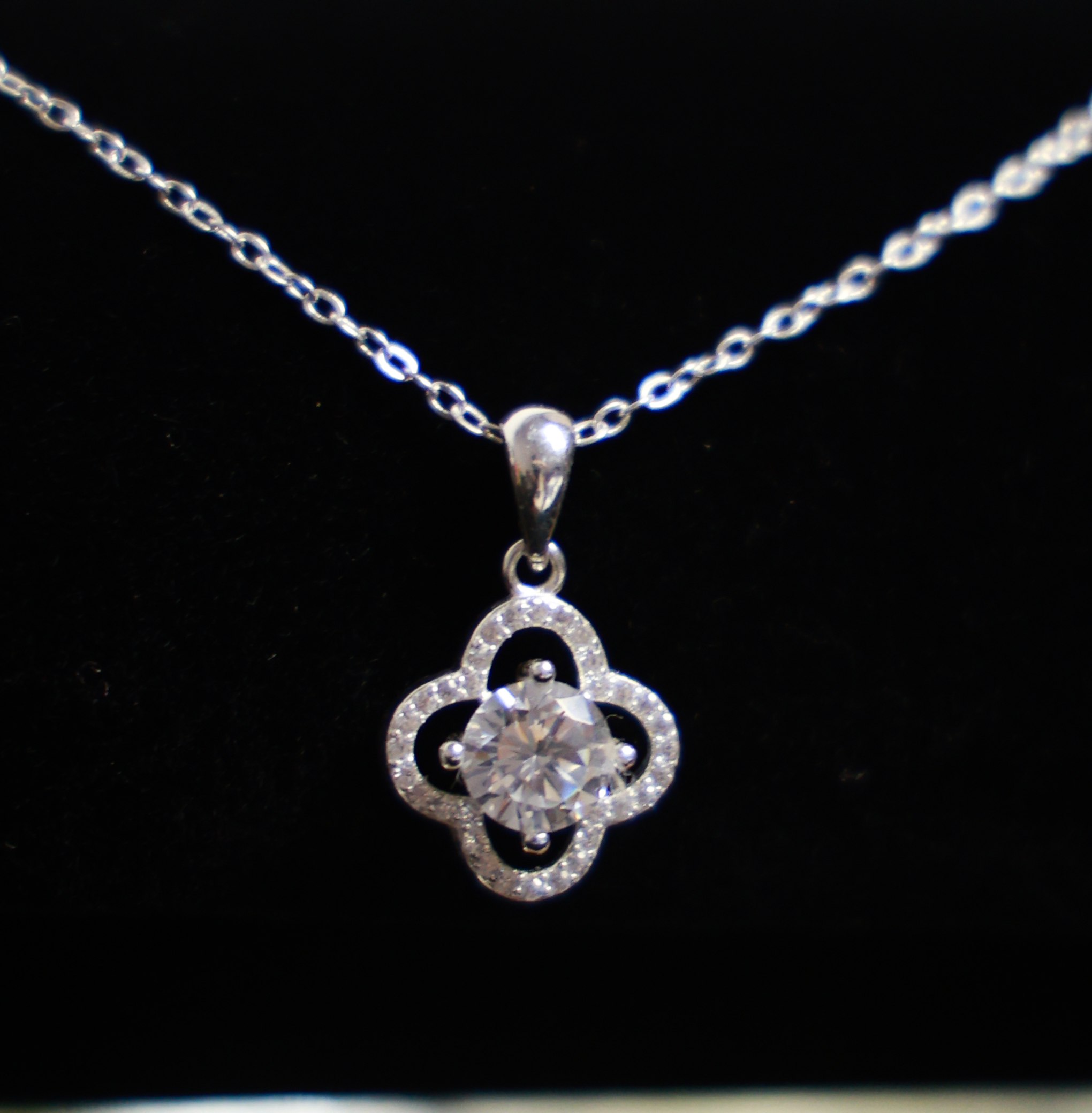 幸运四叶草闪钻项链花絮夏天必备足银十二星座