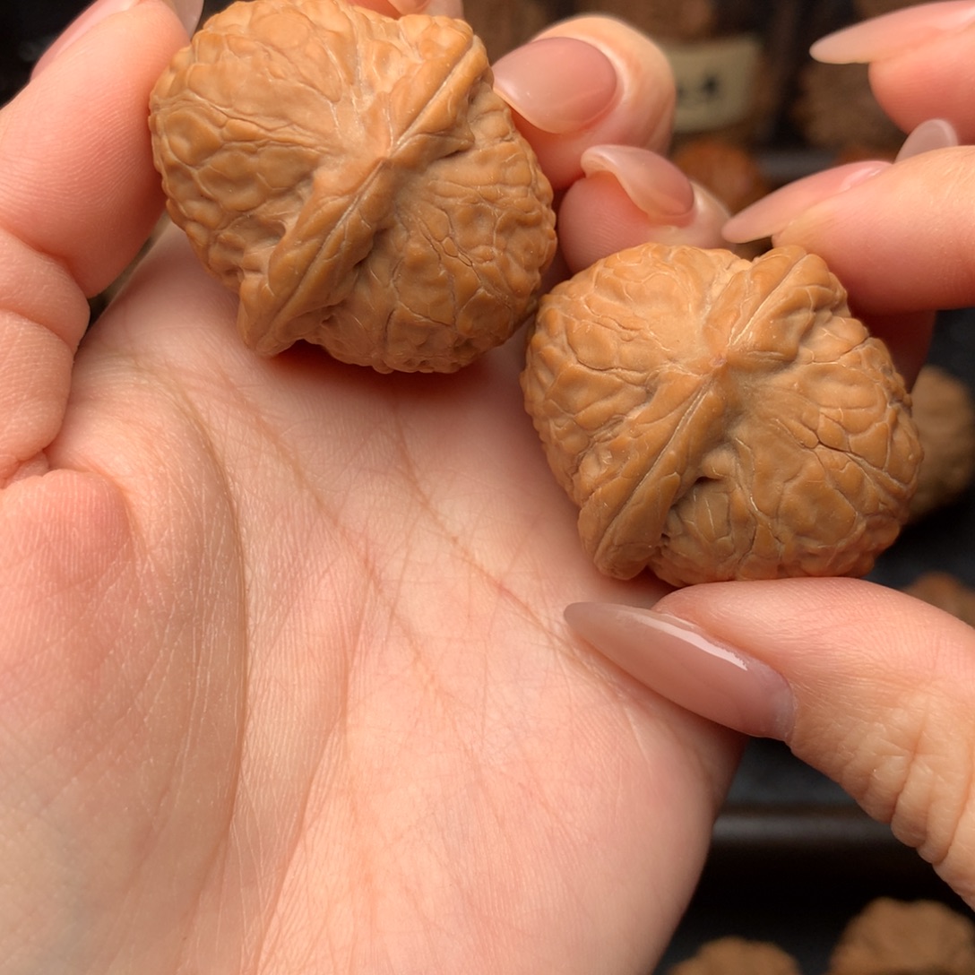 文玩核桃吊坠38舍利