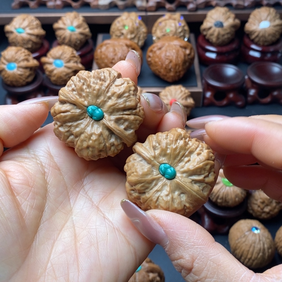 文玩核桃吊坠蛤蟆头