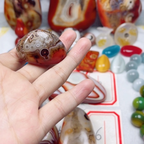 玛瑙/玉髓耳饰未镶嵌