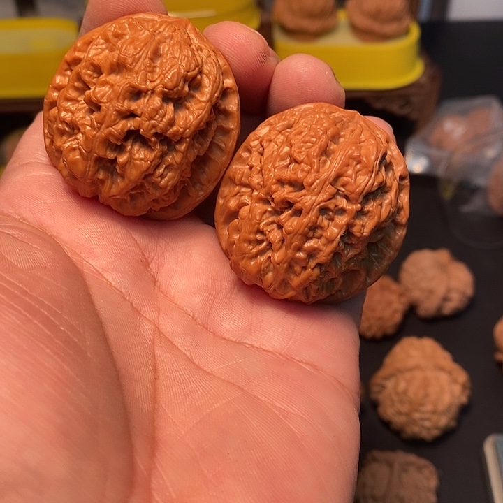 行***星文玩核桃吊坠43尺，将军膀