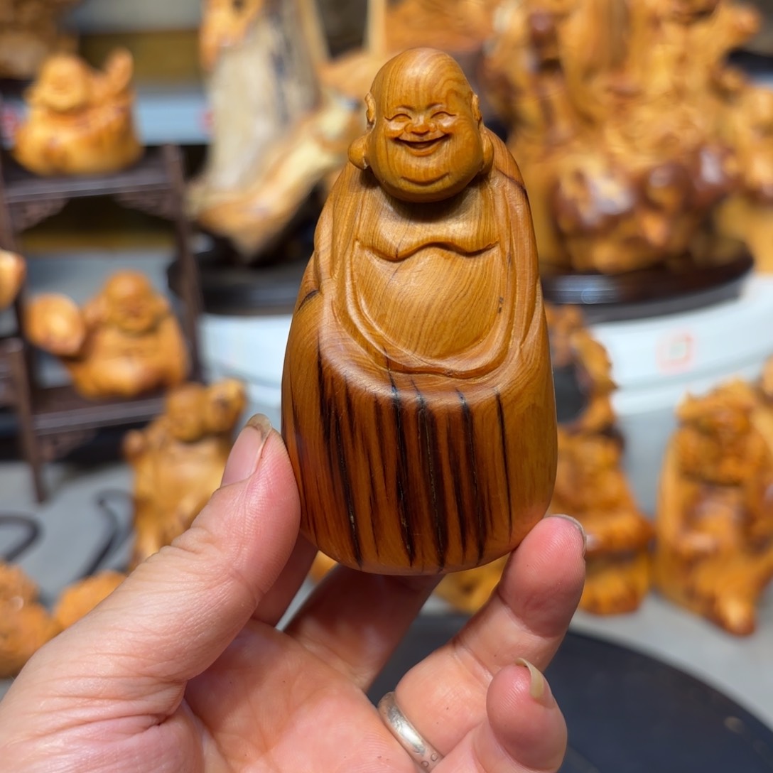 木太行崖柏弥勒佛