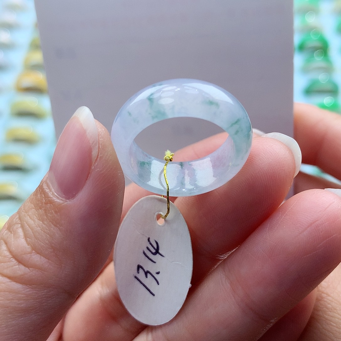 翡翠戒指未镶嵌1314圈