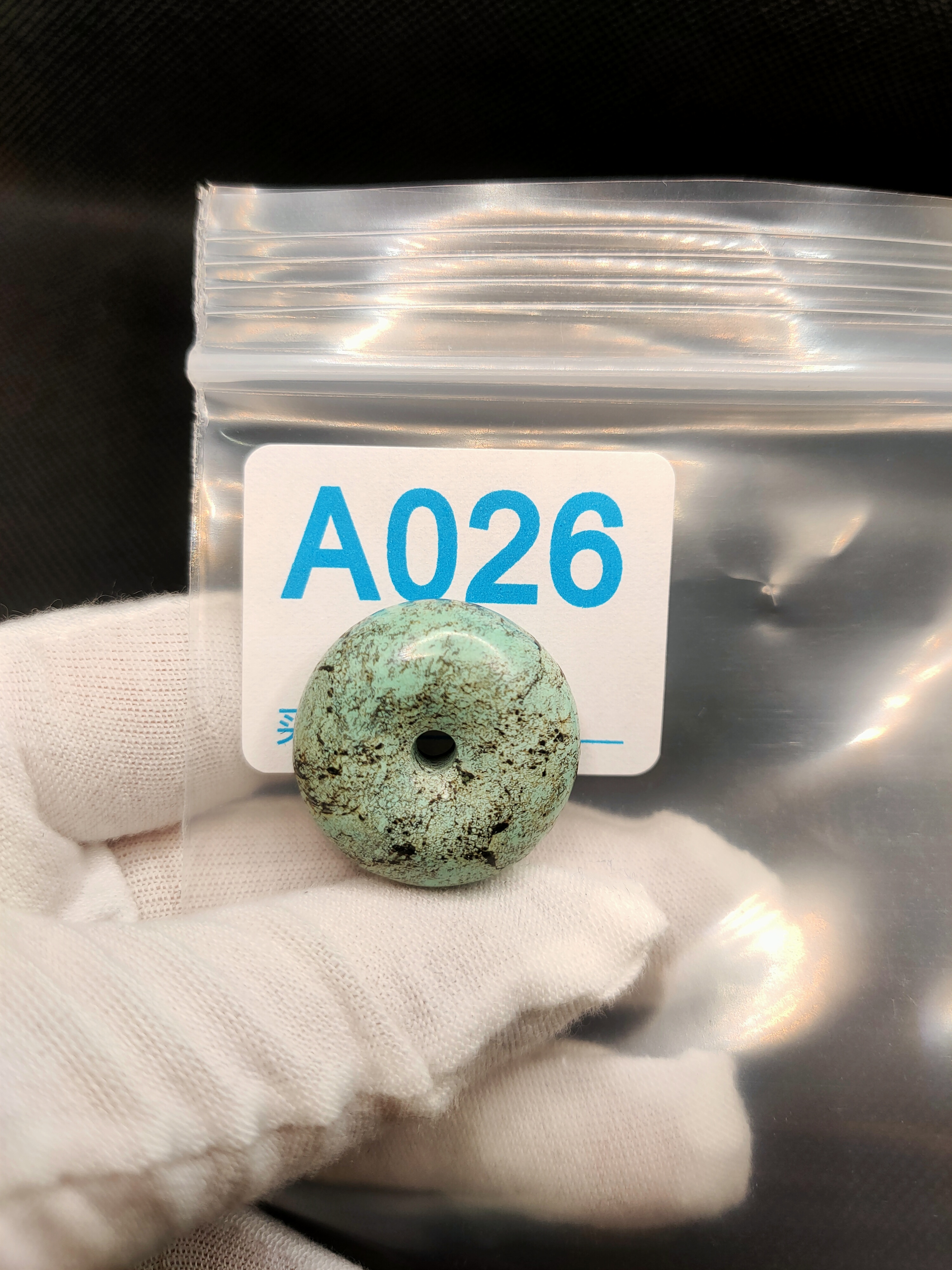 精品原矿绿松石平安扣直径25.1对孔11.4