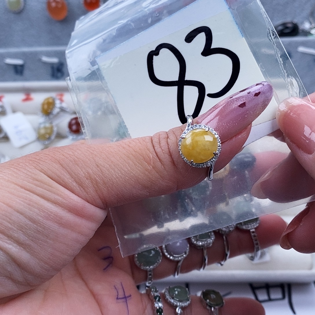 翡翠未镶嵌戒指缅甸