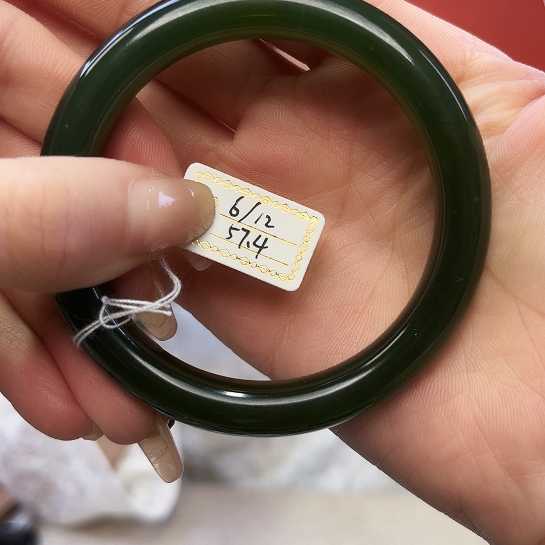 和田玉手镯未镶嵌宝****军57.4