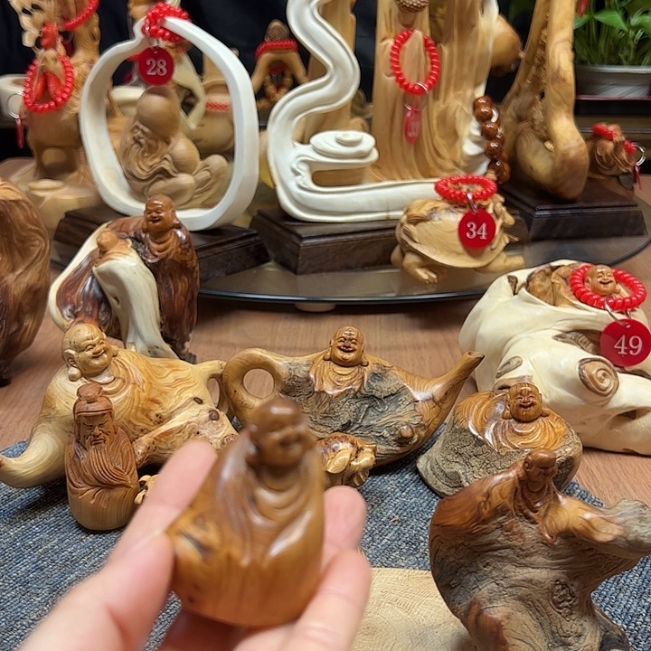 护***形无事牌非洲檀香崖柏摆件