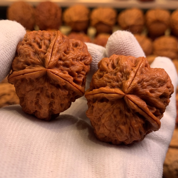 文玩核桃吊坠49哦哦哦哦