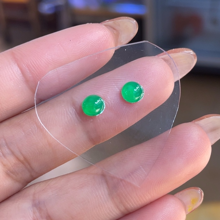 翡翠颈饰未镶嵌蛋面