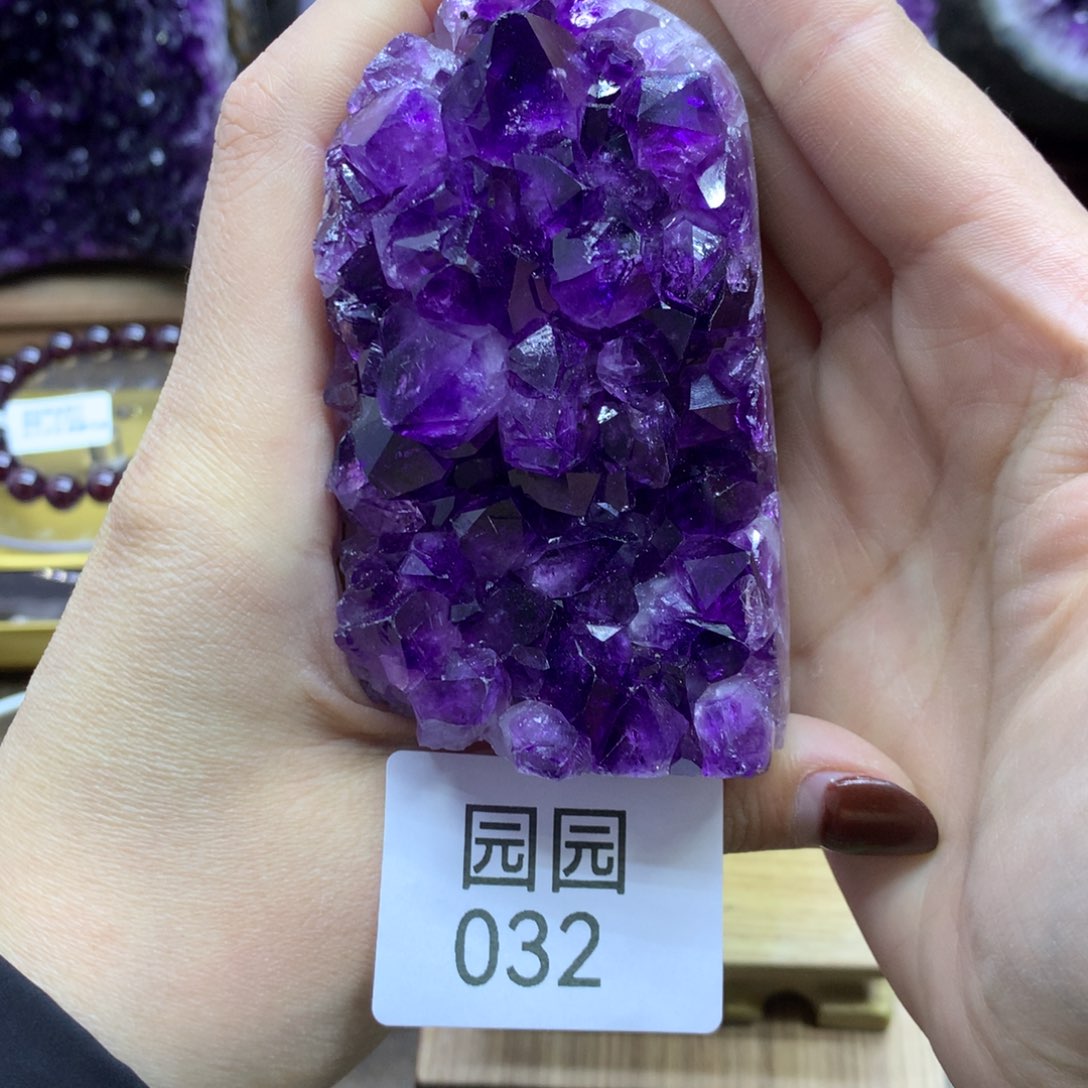 紫晶大型摆件（非配饰）未镶嵌