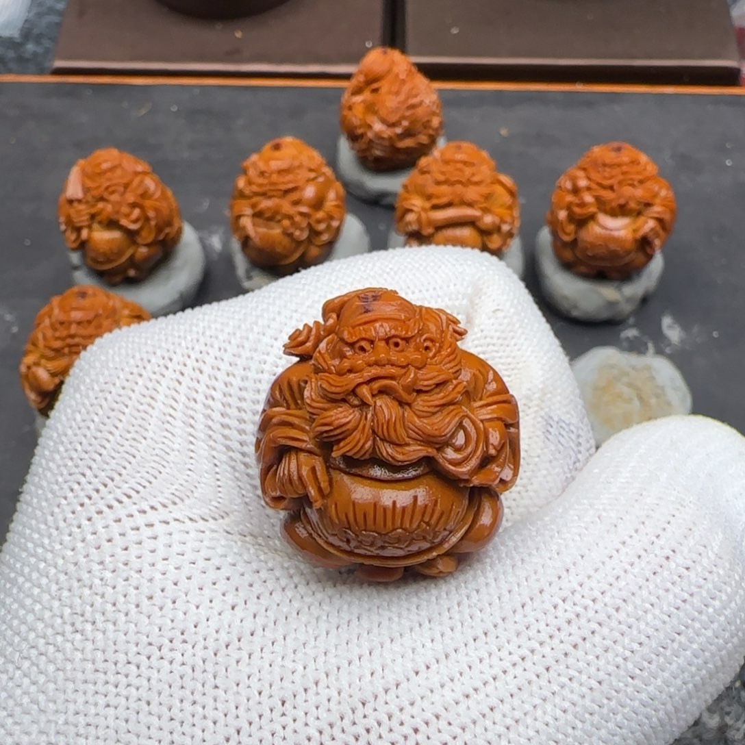 烤***糖橄榄核吊坠………………