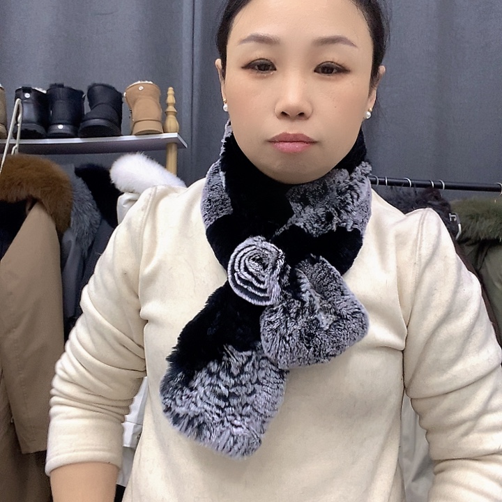 A****儿黑灰兔毛围巾女