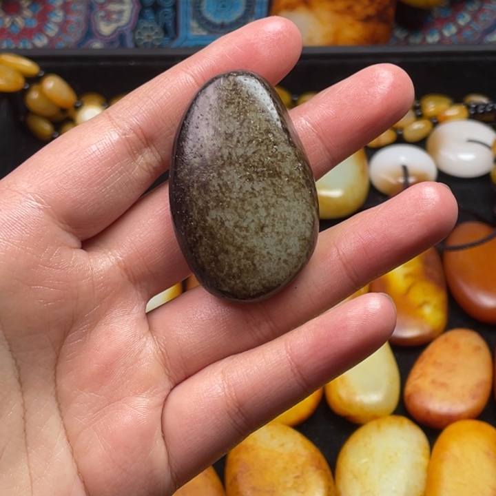 夜***少和田玉未镶嵌颈饰