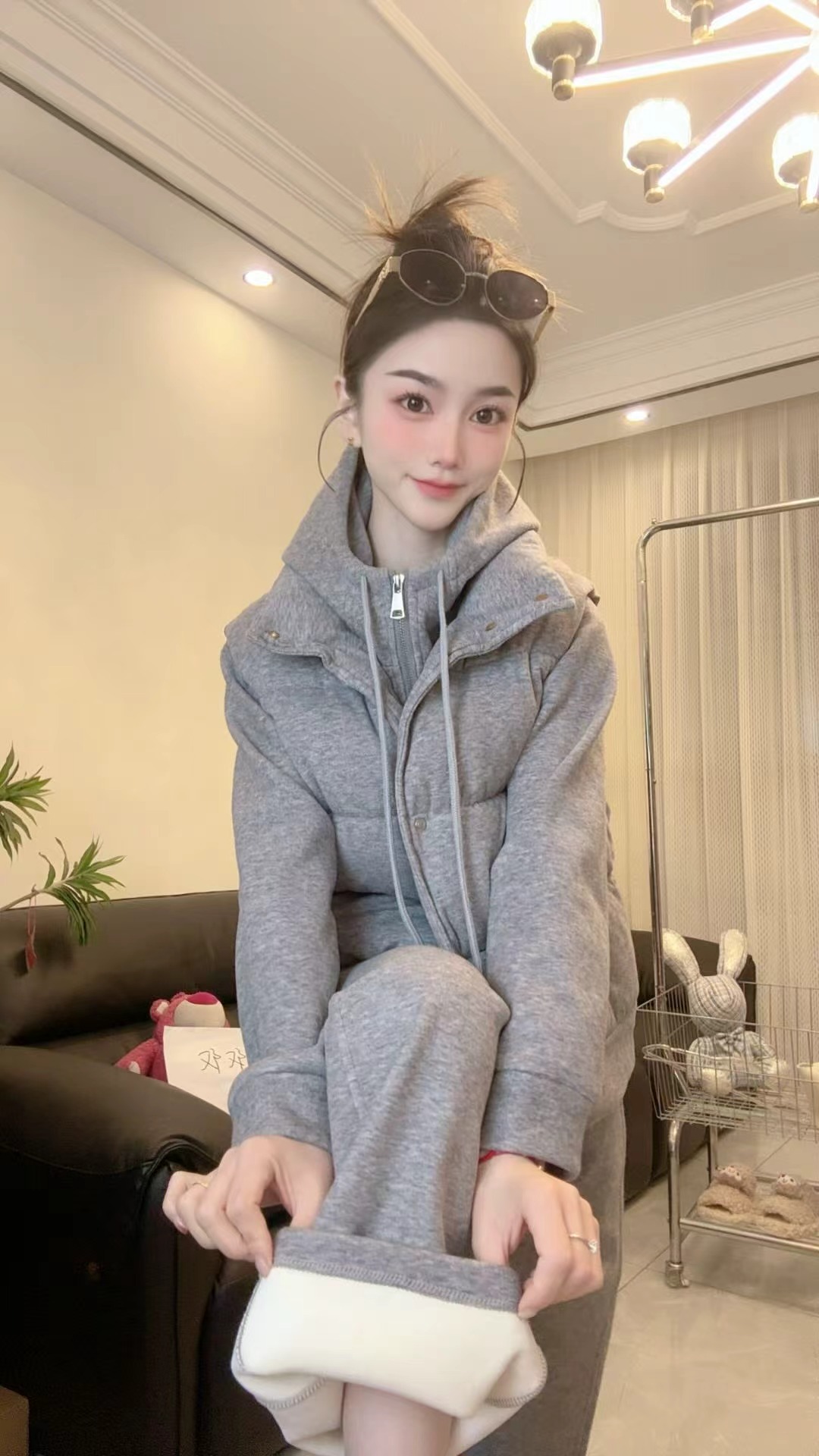 冬季高级感流行运动风三件套【加绒连帽外套】+【马甲】+【加绒裤子】