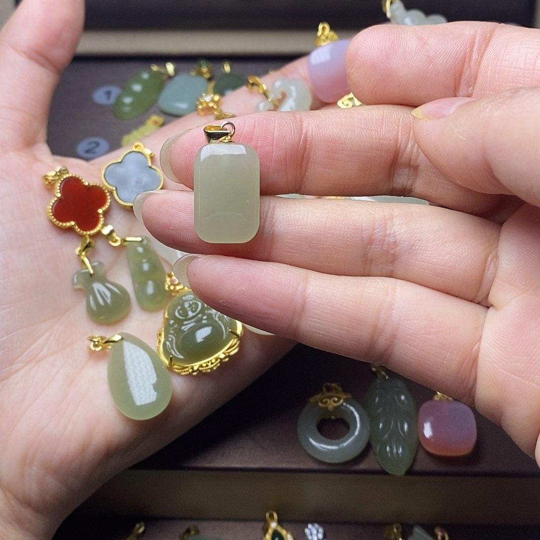 和田玉颈饰银S925镶嵌