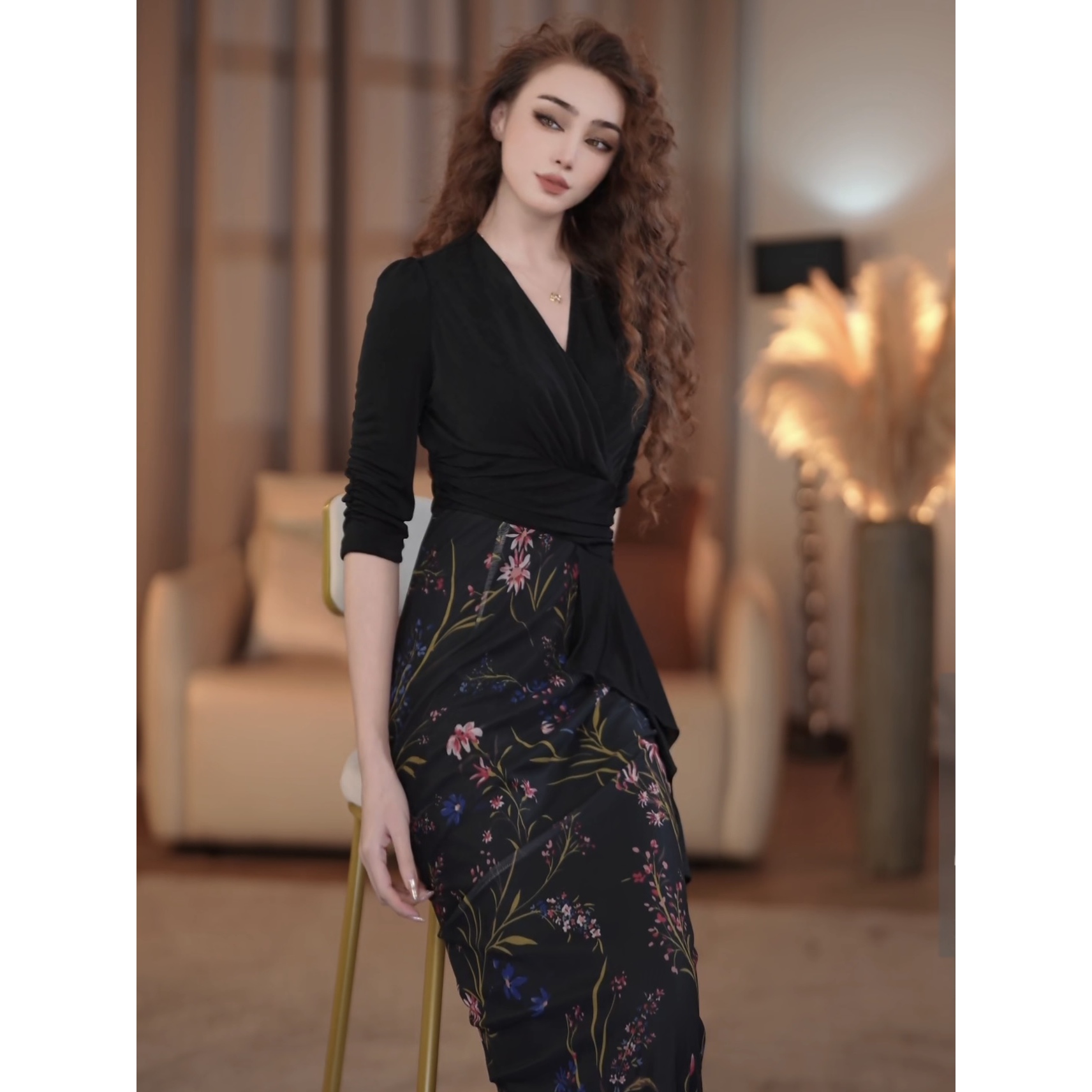 【爱妃】复古风黑色印花 V 领拼接 高腰显瘦礼服裙连衣裙-YL20283