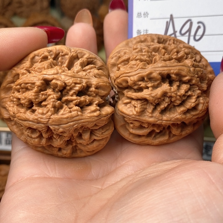 桃核吊坠郑***/大粗筋大啊粗筋