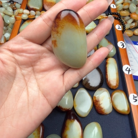 和田玉颈饰未镶嵌鹏**贸