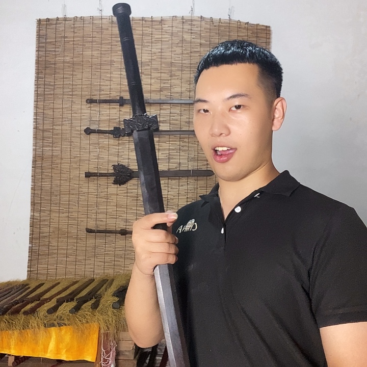草***虫紫檀木类成套家具紫光檀剑柄裂纹