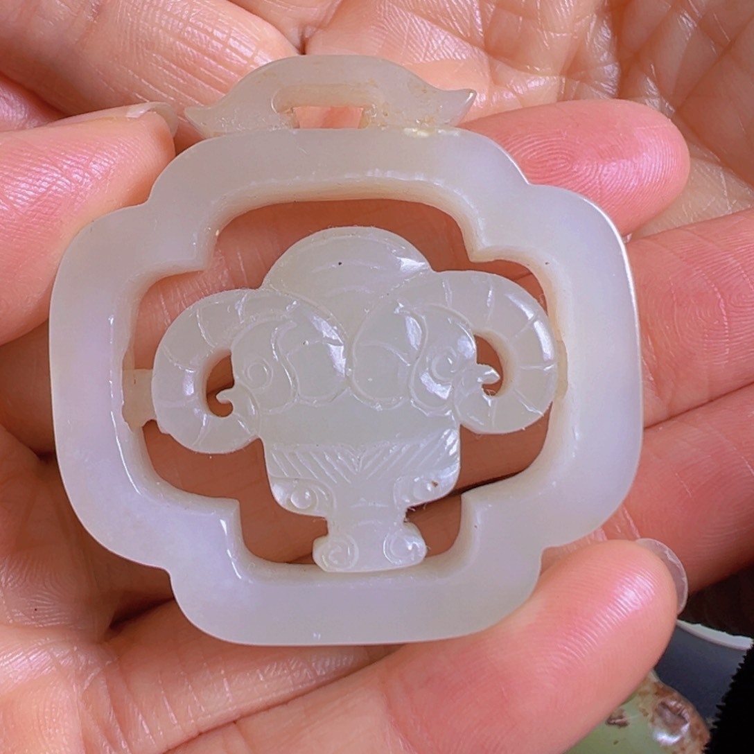 和田玉挂件未镶嵌收***流