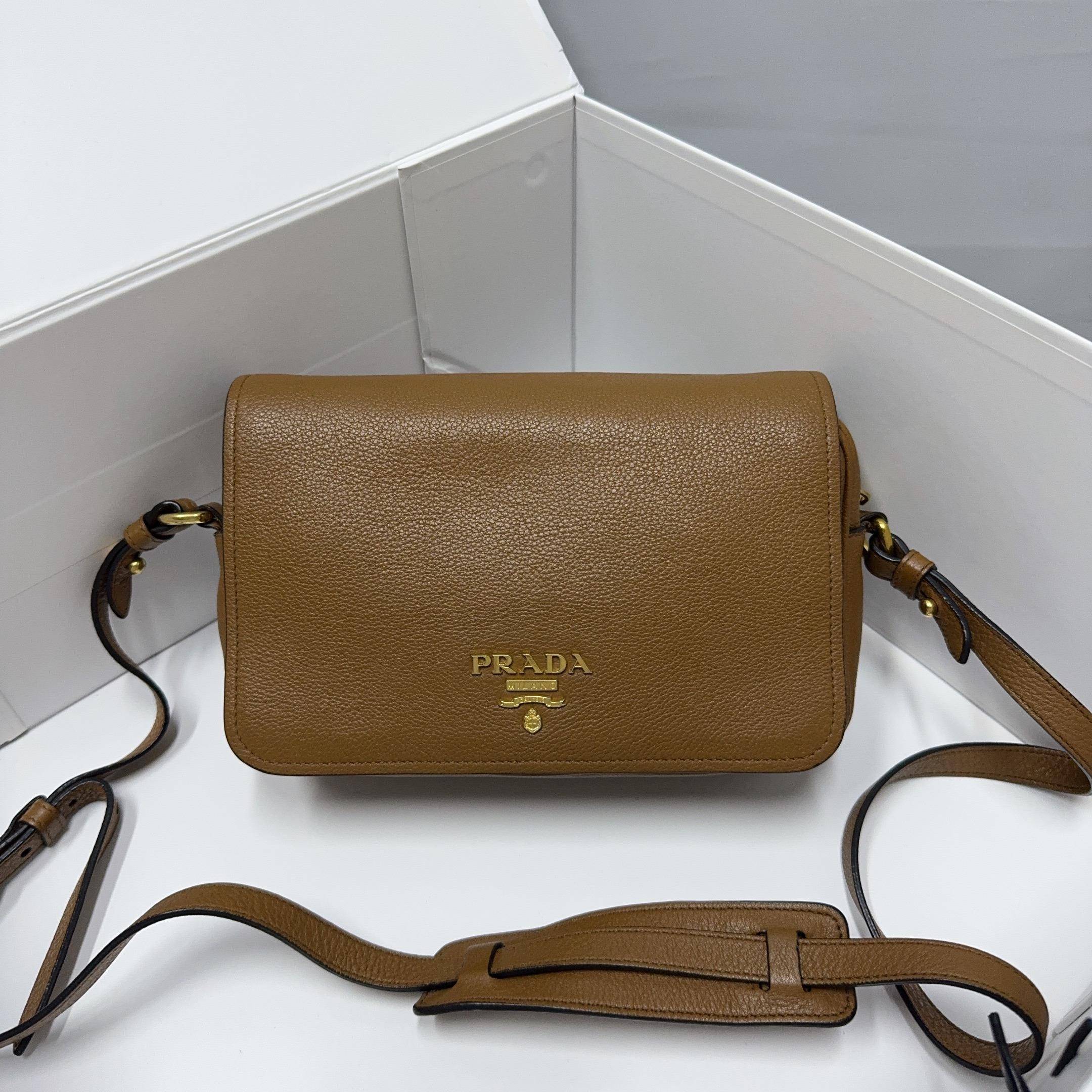 胖虎安安/普拉达/95新/公价0/箱包/两用包/31B2502200039