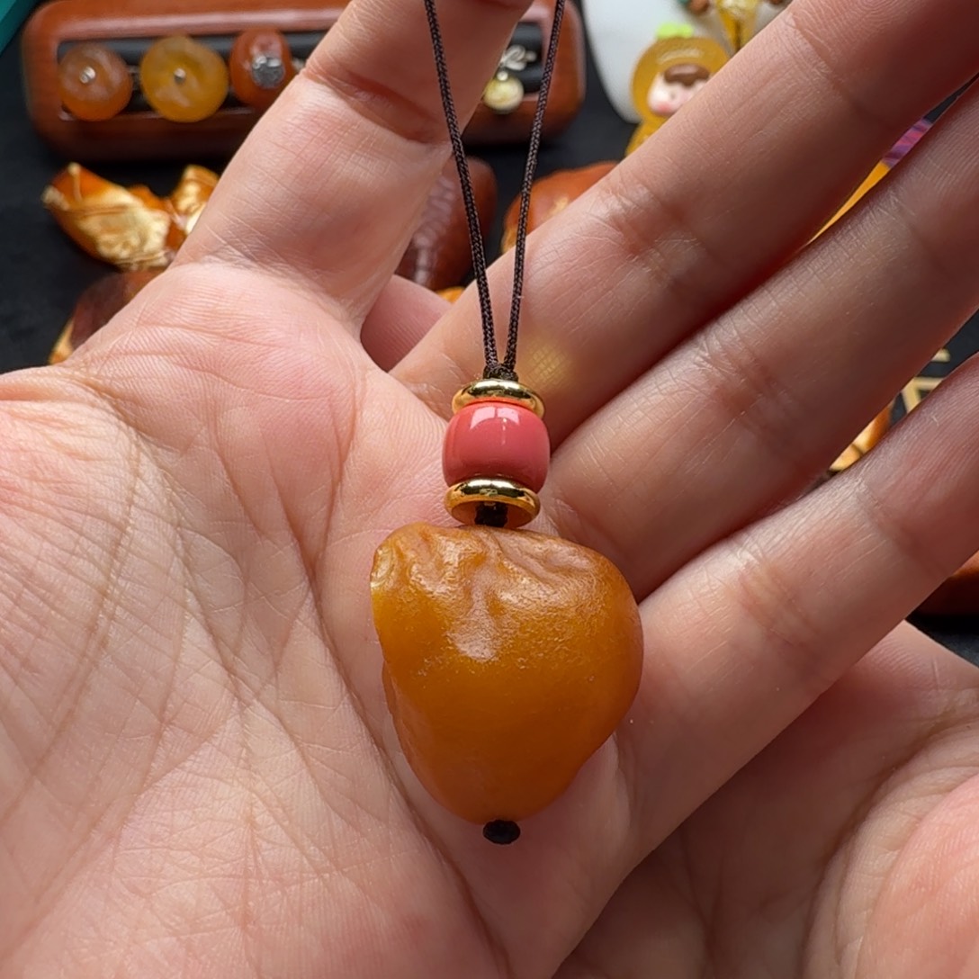 琥珀颈饰未镶嵌海漂原石手机挂件
