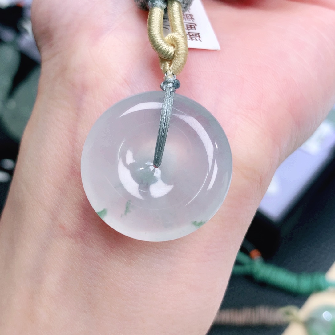 翡翠未镶嵌颈饰扣子