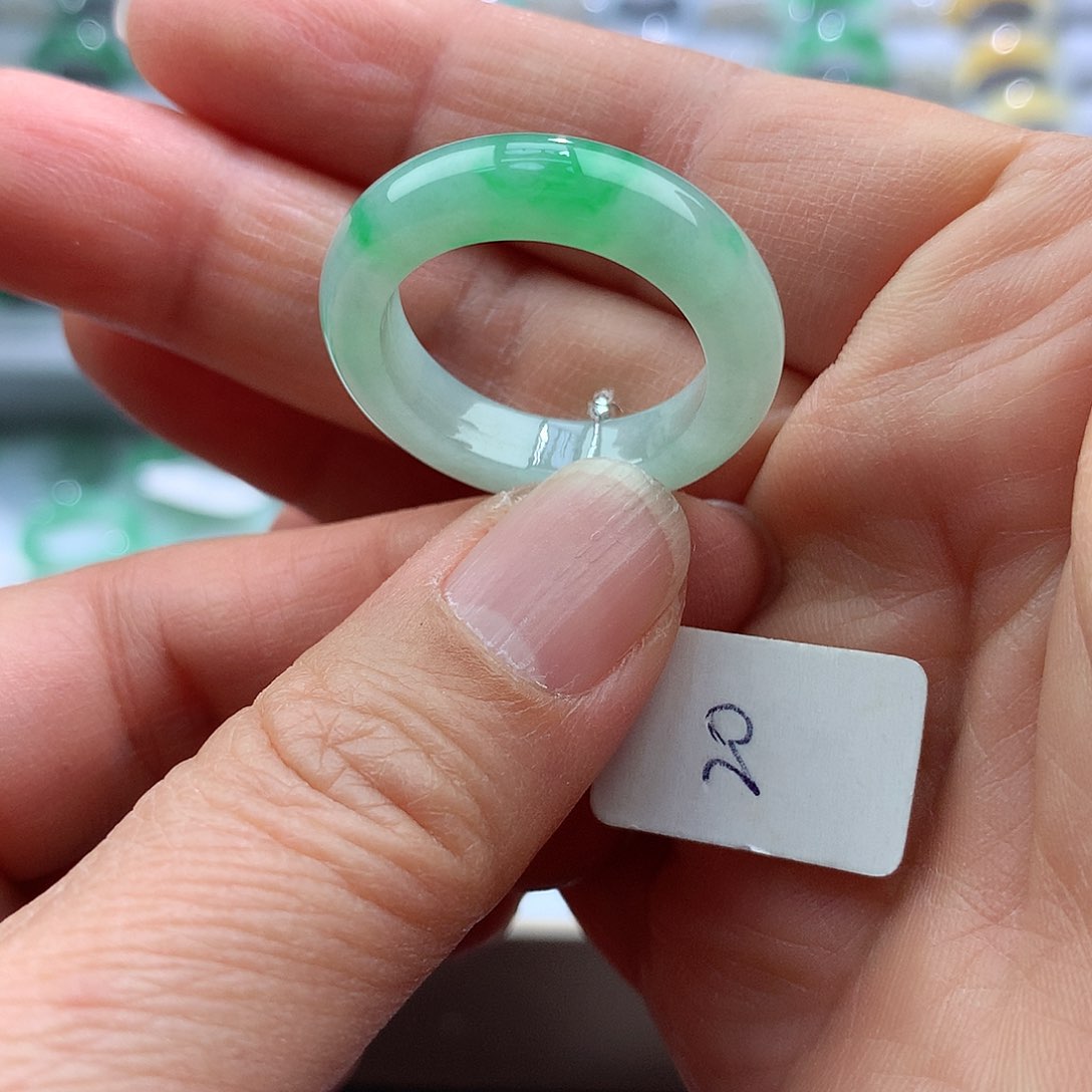 翡翠戒指未镶嵌20号