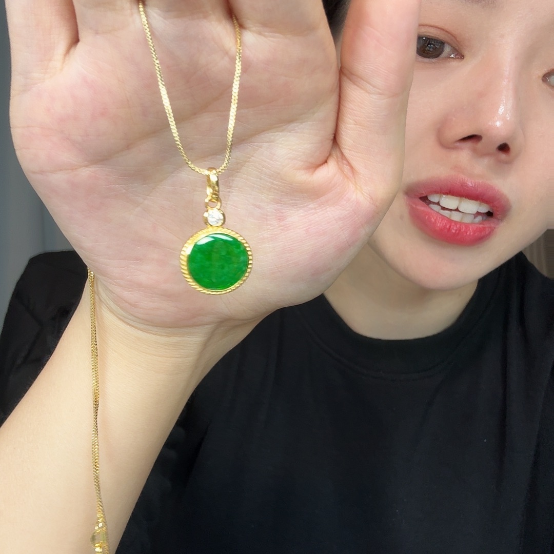 定制翡翠未镶嵌翡翠