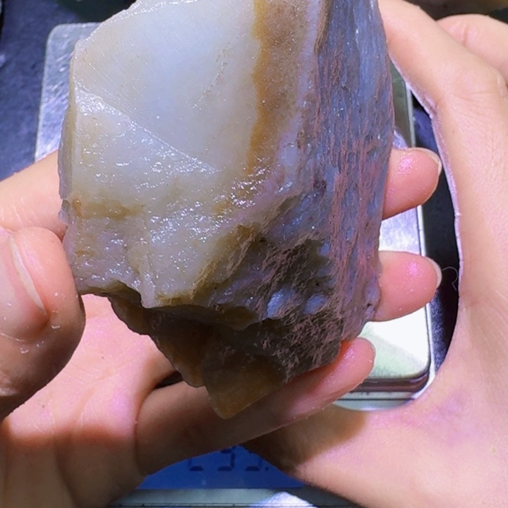 未镶嵌和田玉（糖玉）珠宝半成品