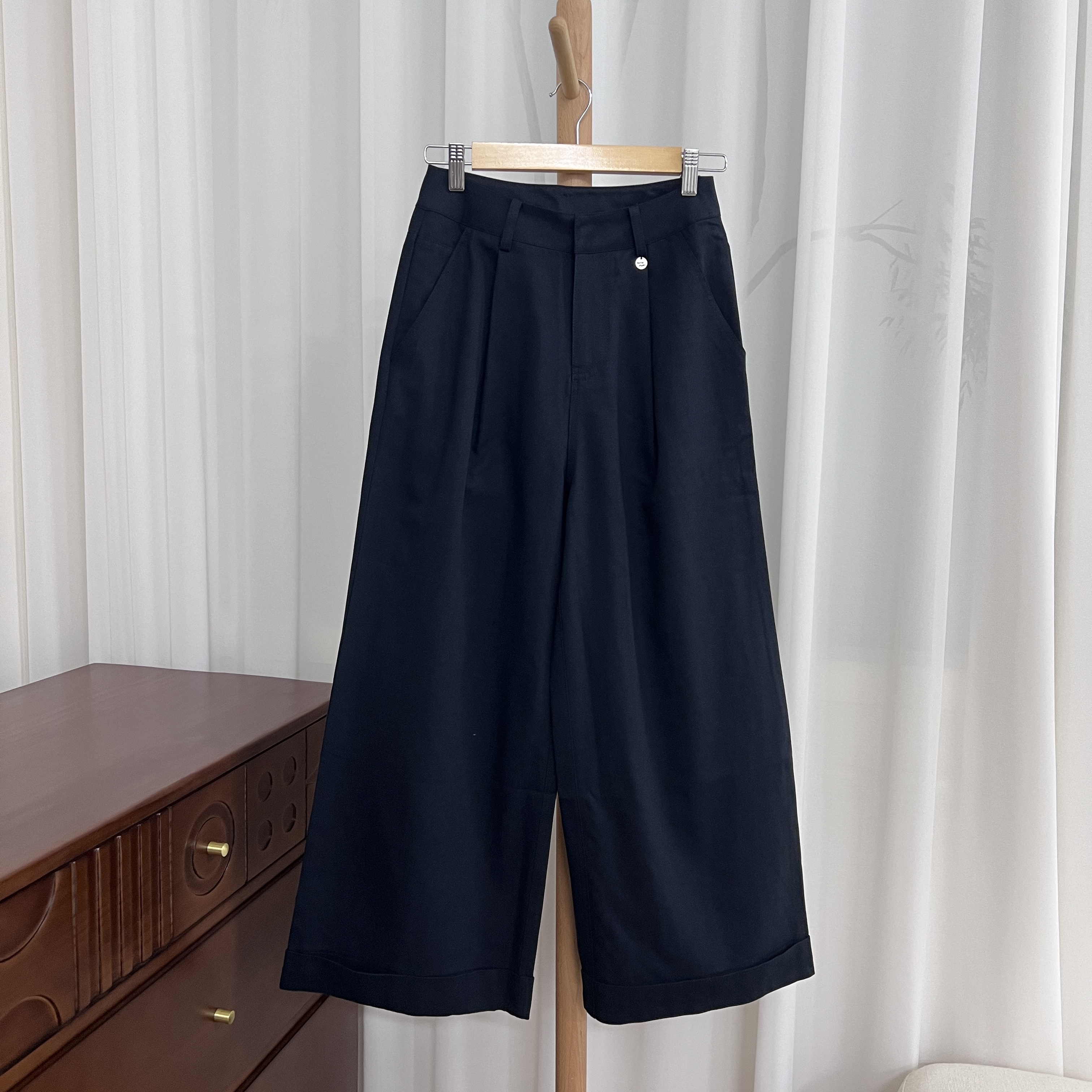 韩系通勤百搭显瘦休闲裤  J526