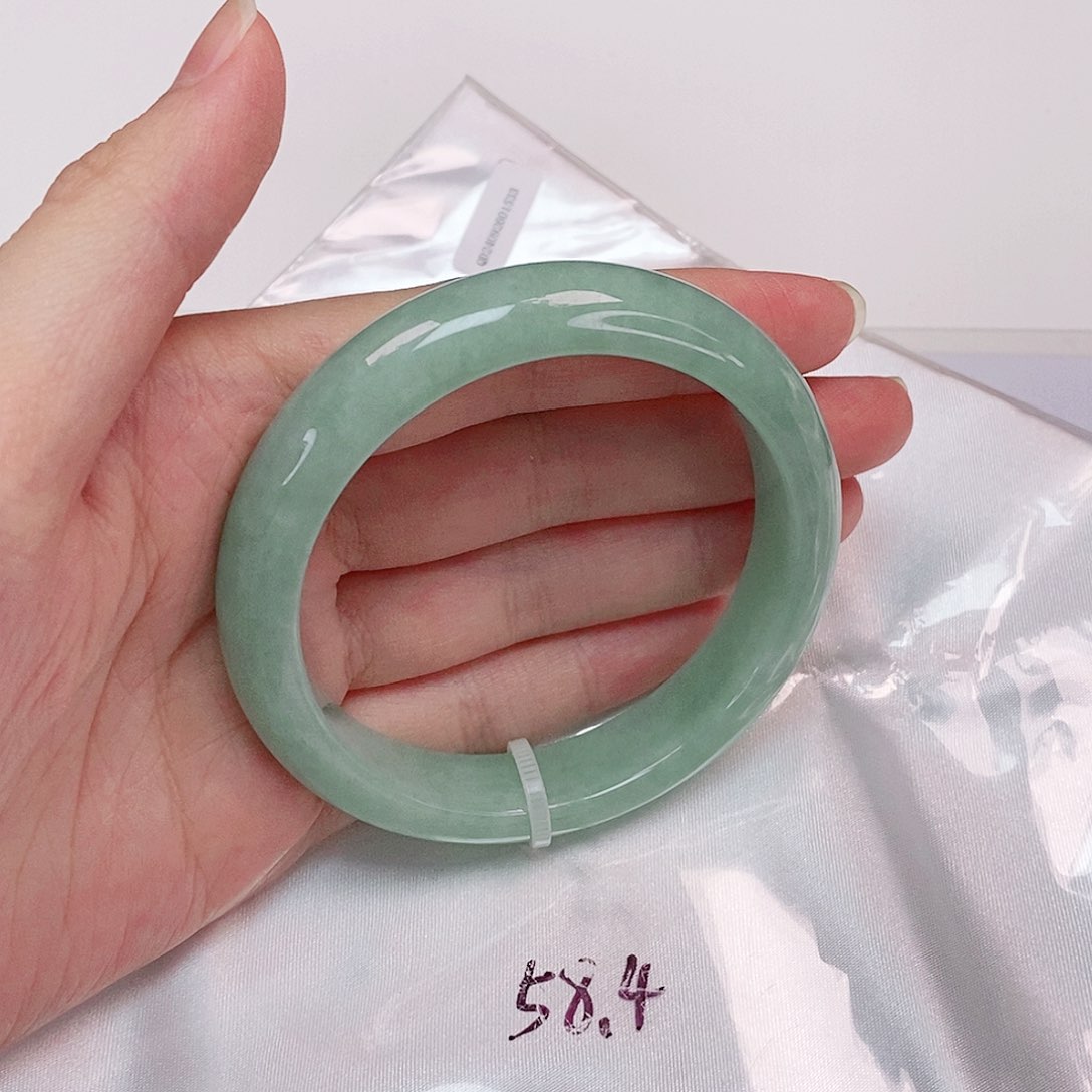 【闪购商品】翡翠手镯未镶嵌正圈