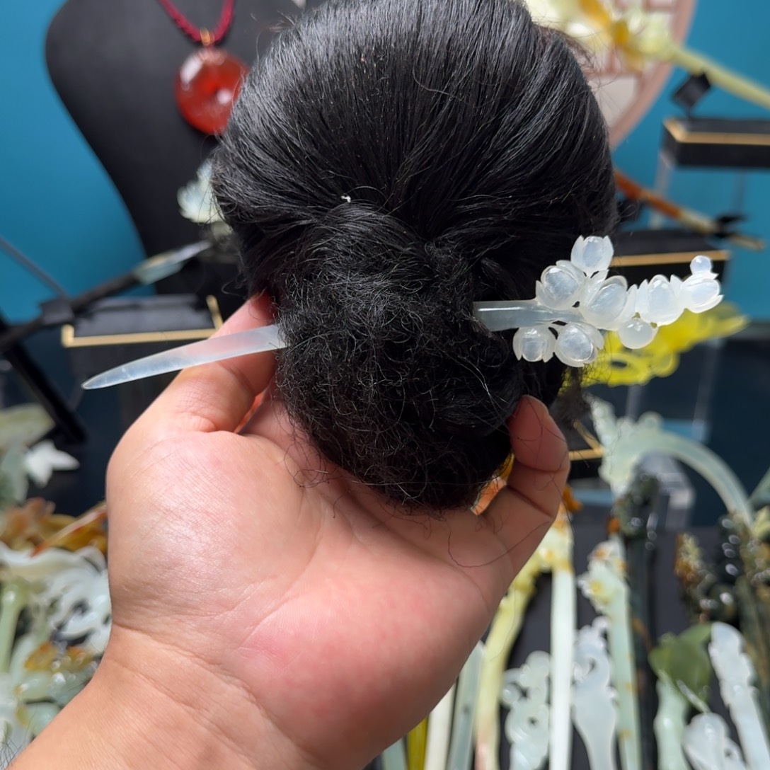 蛇纹石玉未镶嵌发饰