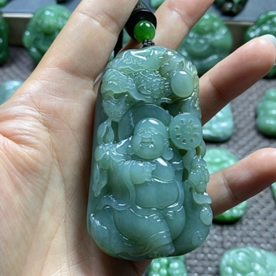 【闪购商品】颈饰未镶嵌和田玉