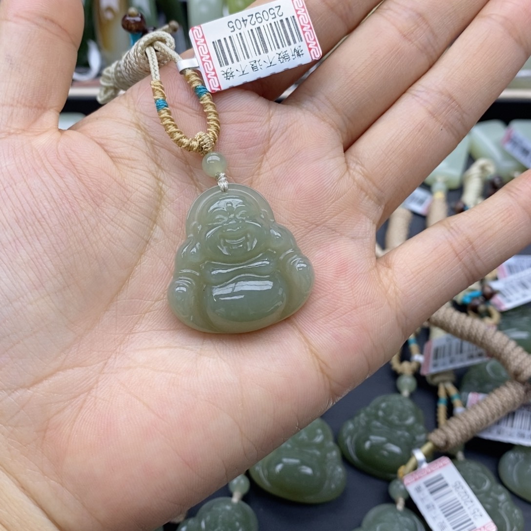 伍***月和田玉未镶嵌吊坠(不含链)