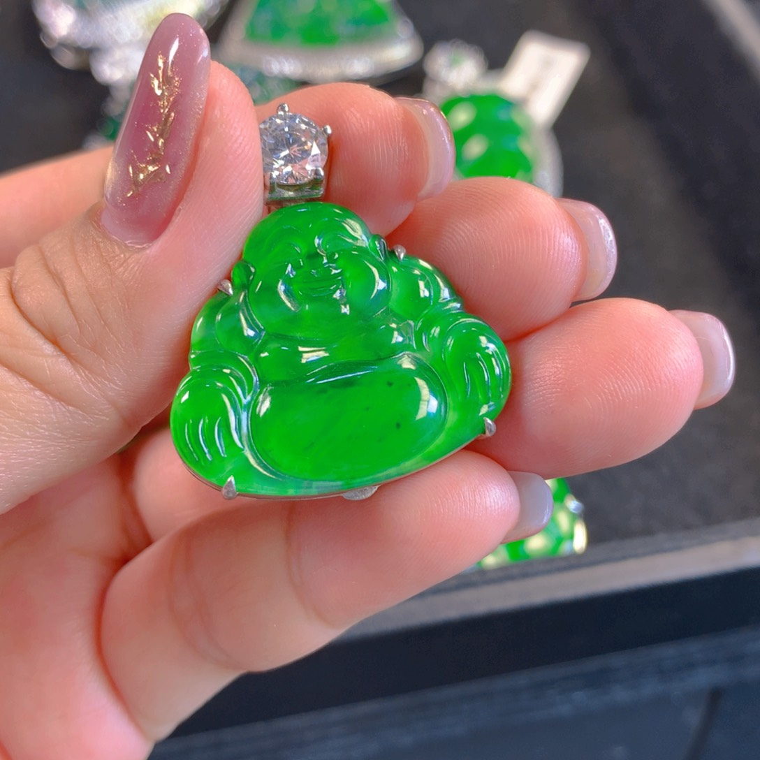 翡翠颈饰银S925镶嵌翡翠