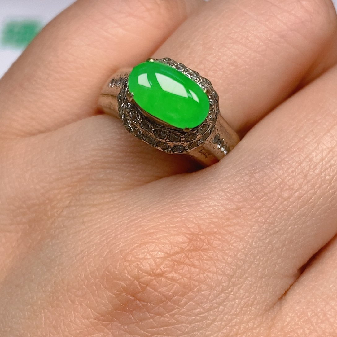 翡翠戒指未镶嵌翡翠