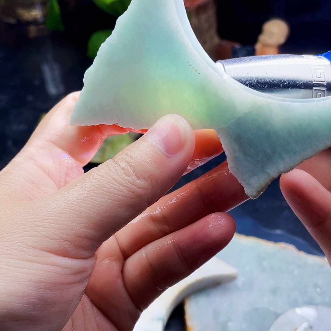 翡翠未镶嵌颈饰毛料41