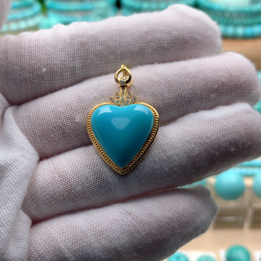 18K金镶嵌绿松石珠宝奇石