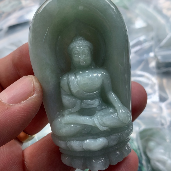 翡翠未镶嵌颈饰保真天然a货翡翠