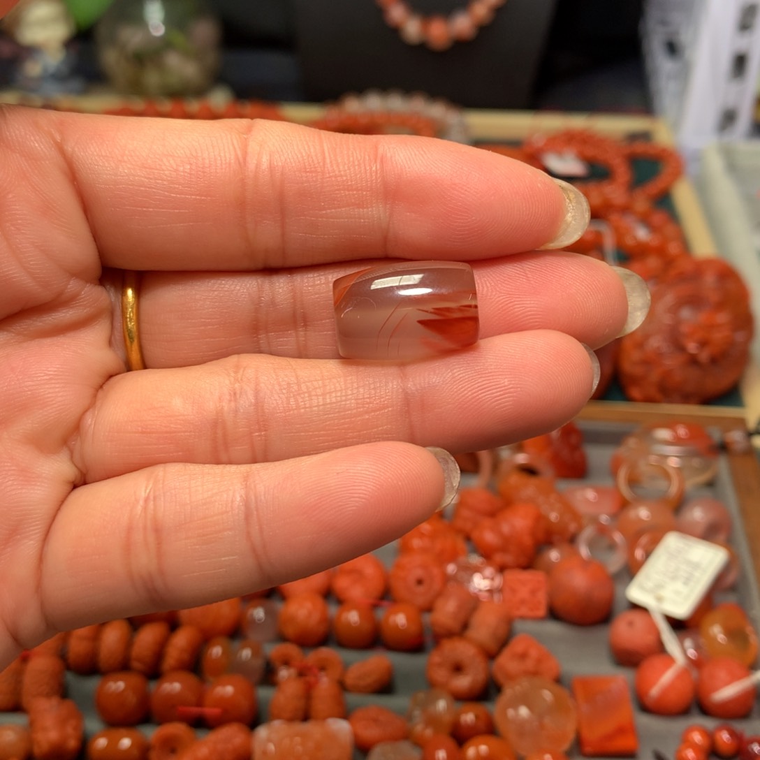 【闪购商品】南红玛瑙桶珠未镶嵌